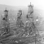 Нефтяные вышки Чечни
